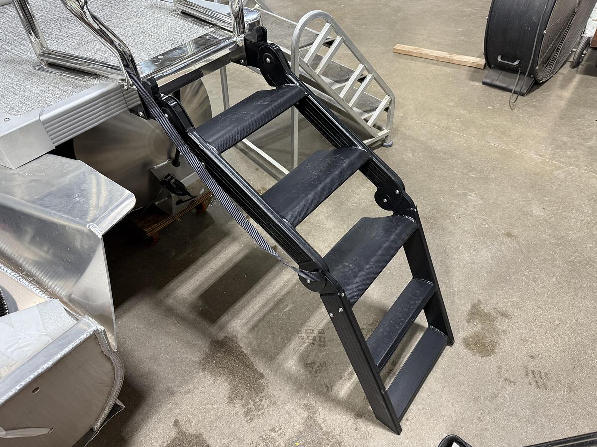 2025 Tahoe Pontoons Cascade 2385 Quad Lounge Shift SS Tritoon & Honda 225HP Outboard