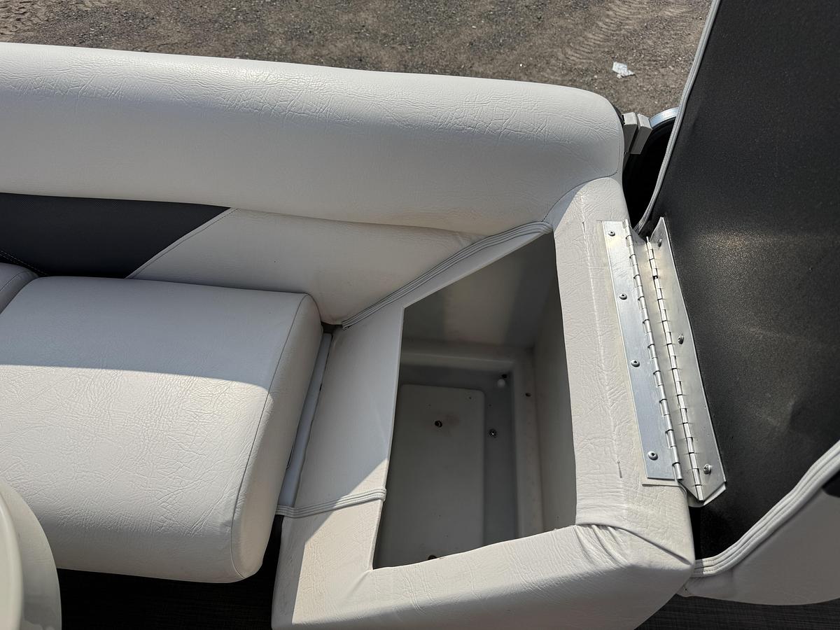 Used 2017 Palm Beach Cast Master 200 Pontoon WITH Sea Legs