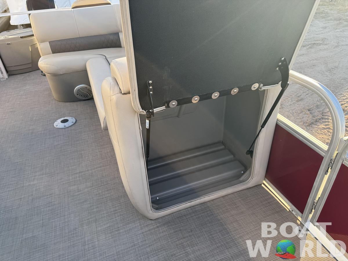 Used 2020 Sun Tracker Fishin Barge 20 DLX Pontoon