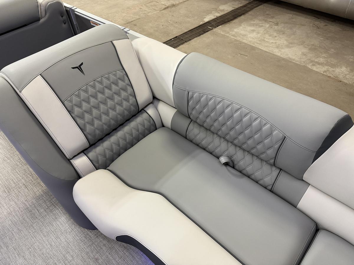 2025 Tahoe Pontoons Cascade 2385 Elite Tritoon & Honda 225HP 4-Stroke EFI