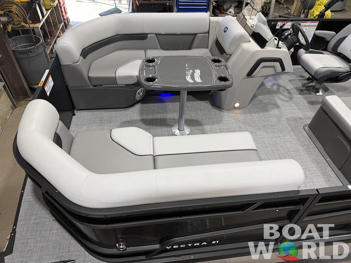 2026 Princecraft Vectra 21 RL Swingback Dinette $30995