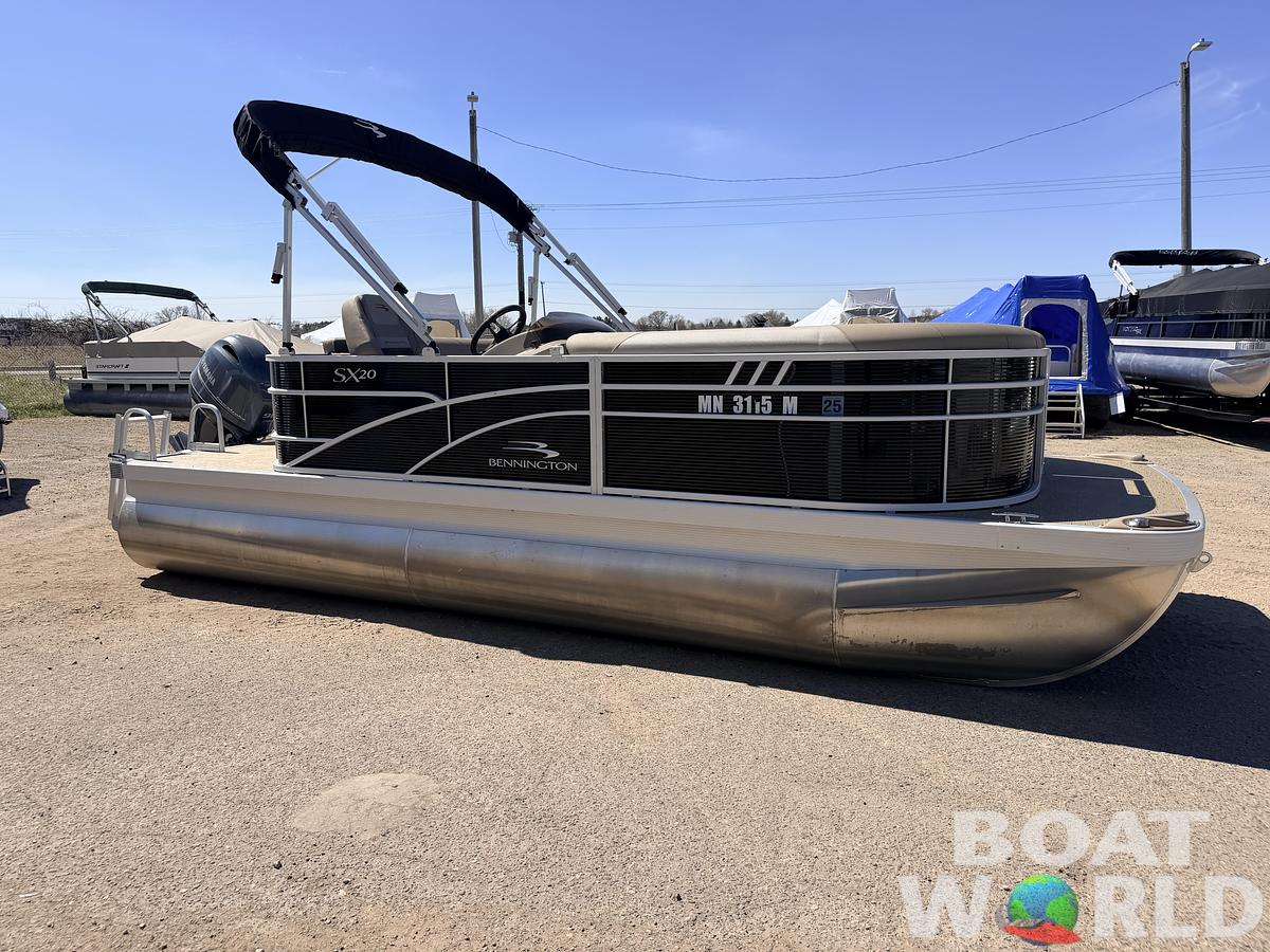 Used 2023 Bennington 20 SX Cruise & 90HP Yamaha 4Stroke - $31,995