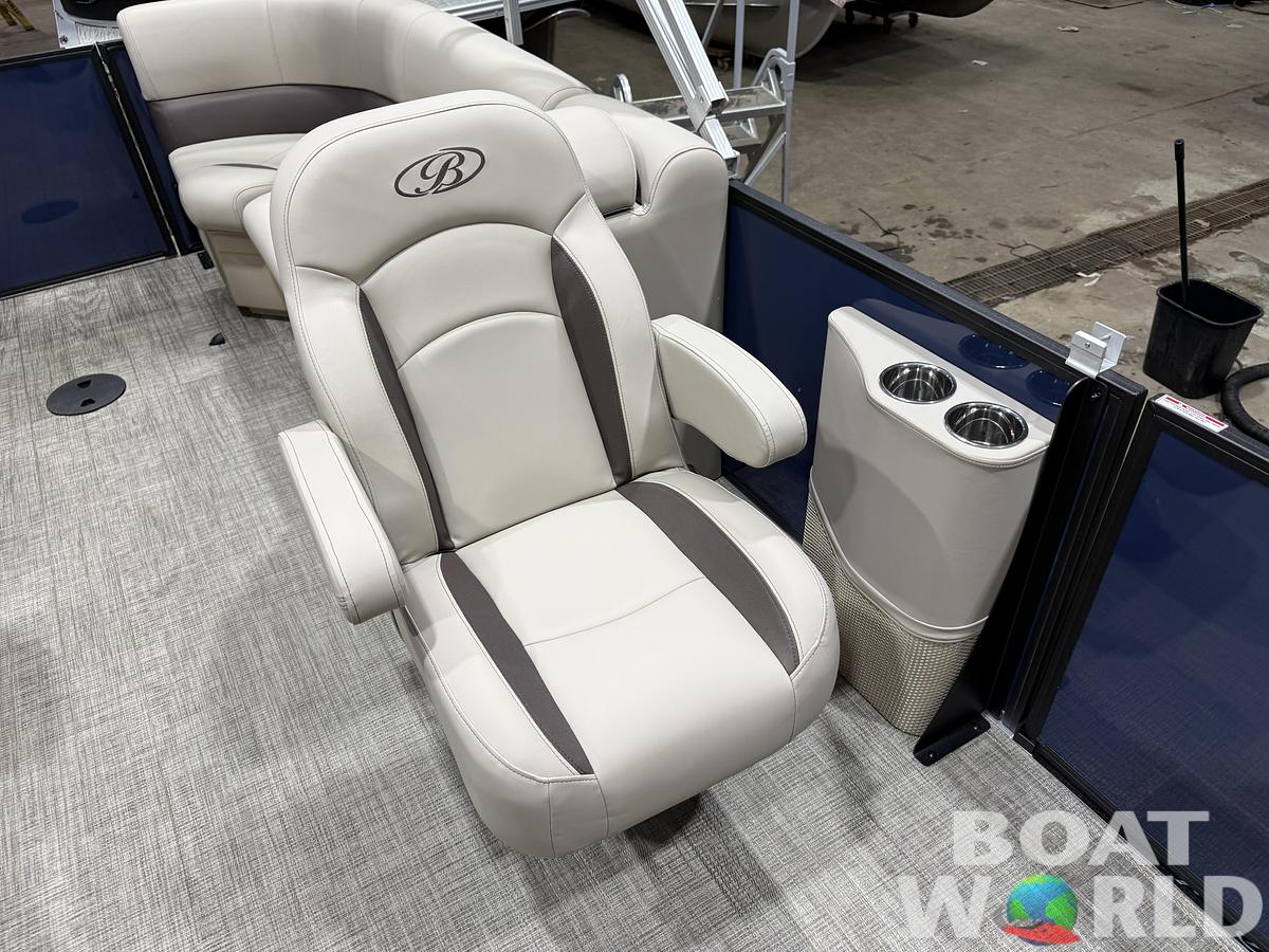 2026 Bentley Legacy 220 Navigator Quad Lounge Pontoon $36995