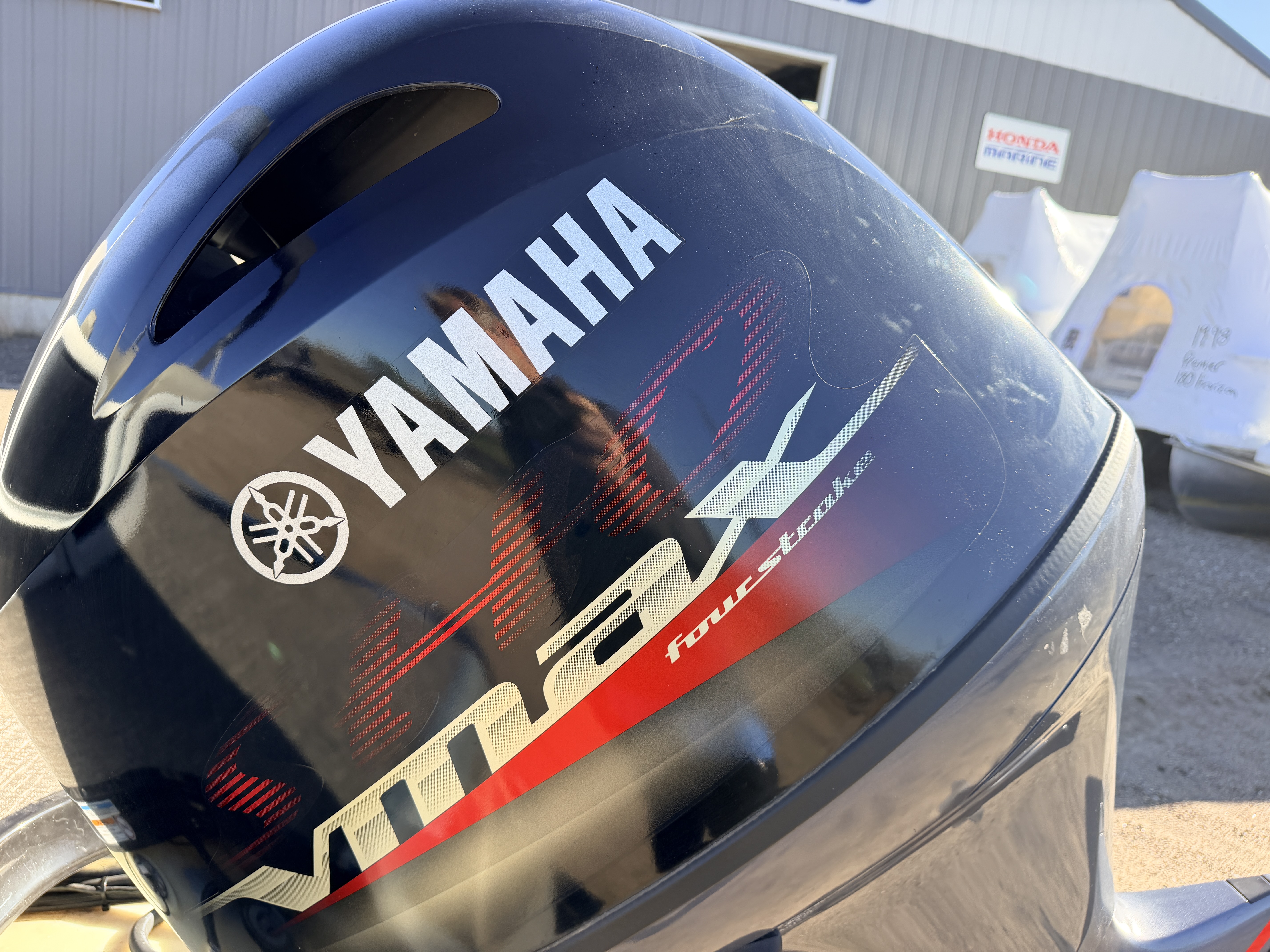 Used 2022 Premier 230 SunSpree RF & 116HP Yamaha 4Stroke -$34,995