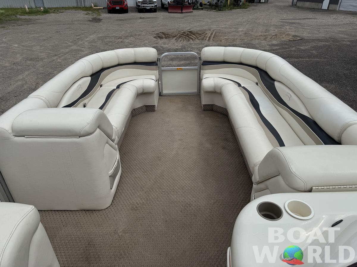 Used 2004 Bennington 2250 RL