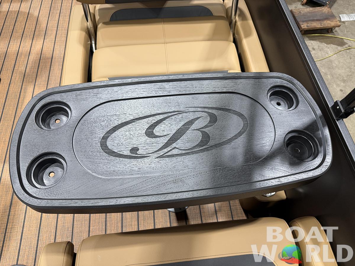 2027 Bentley Legacy 220 QSB Swingback $46995