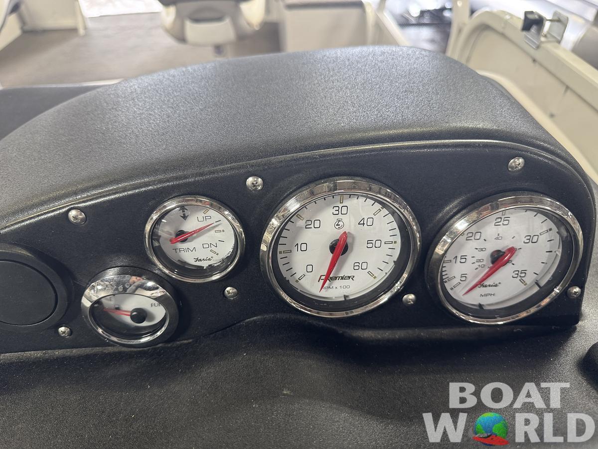 Used 2006 Crestliner 2285 CFI Pontoon