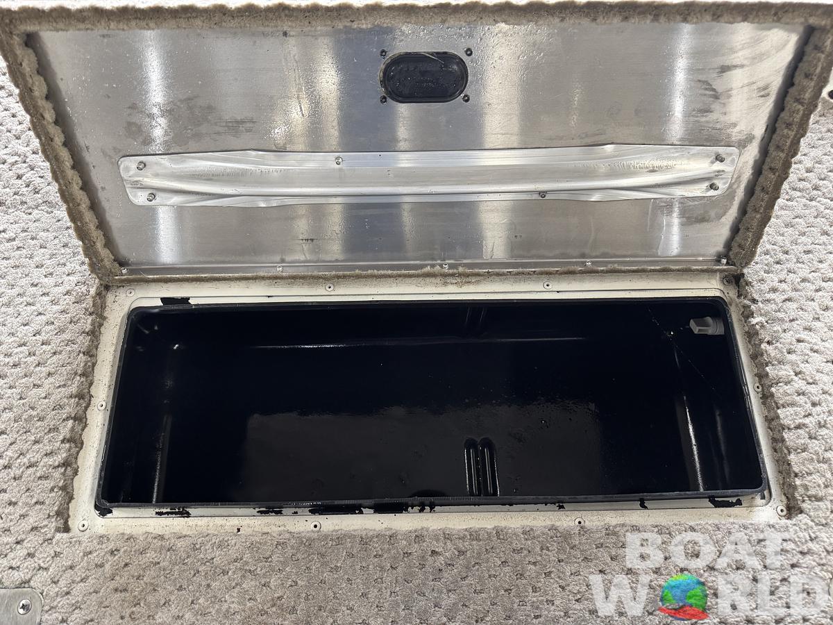 Used 2007 Lowe Suncruiser Tahiti 224 Deck Boat