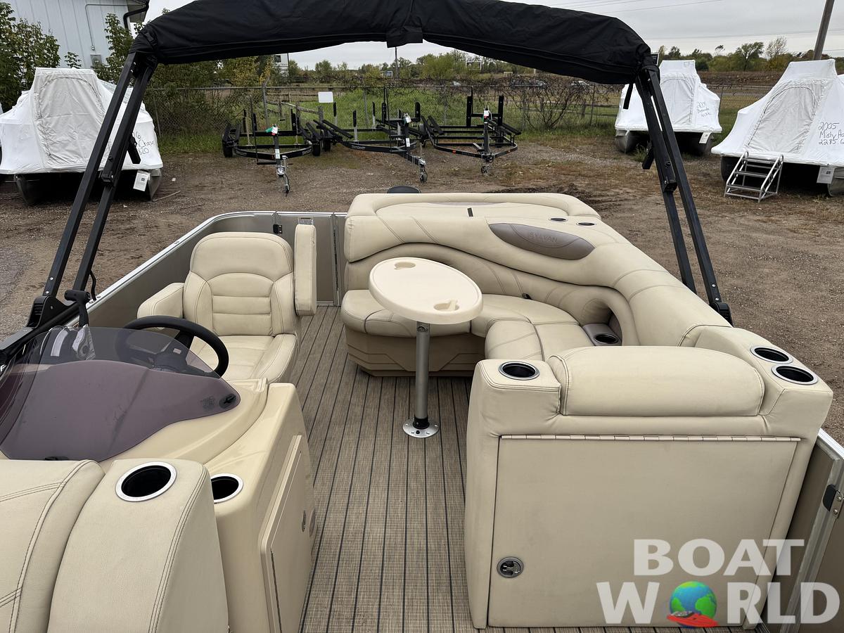 Used 2018 Sylvan Mirage 820 Cruise