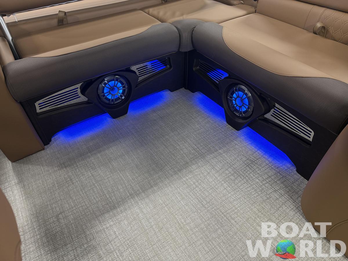 2026 Tahoe Pontoons LTZ 2385 Swingback (VRB) Tritoon 