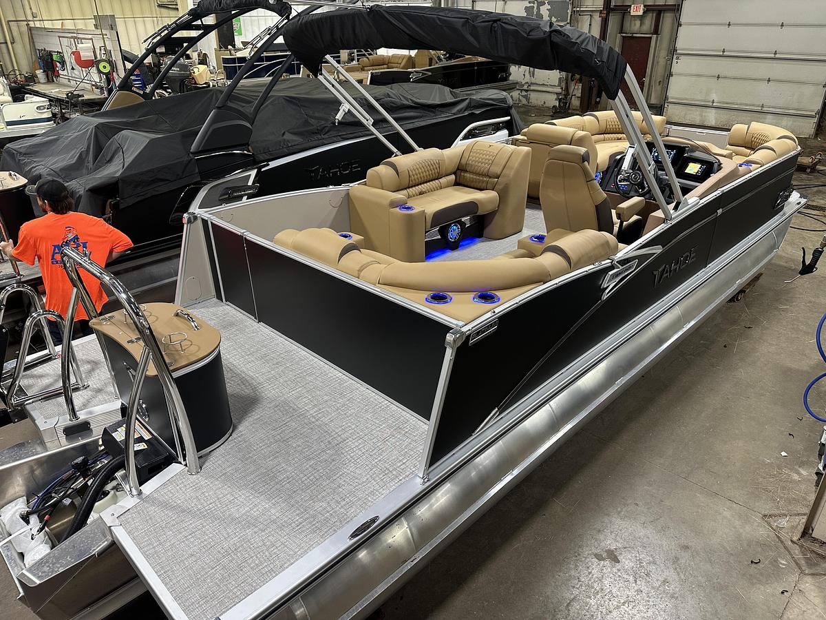 2025 Tahoe Pontoons Cascade 2385 Elite Tritoon & Honda 225HP 4-Stroke EFI