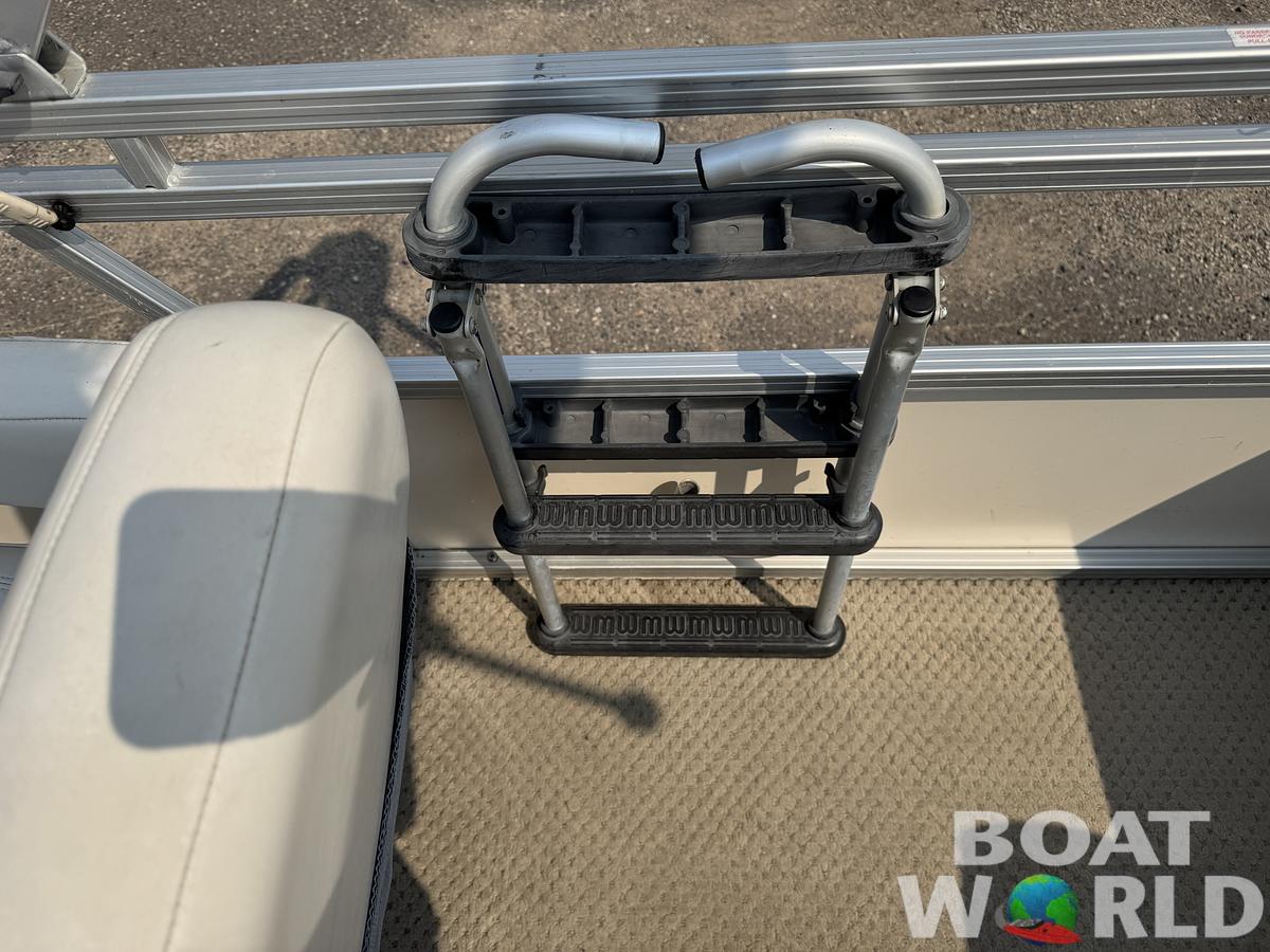 Used 2006 Smokercraft SunChaser 820 Pontoon