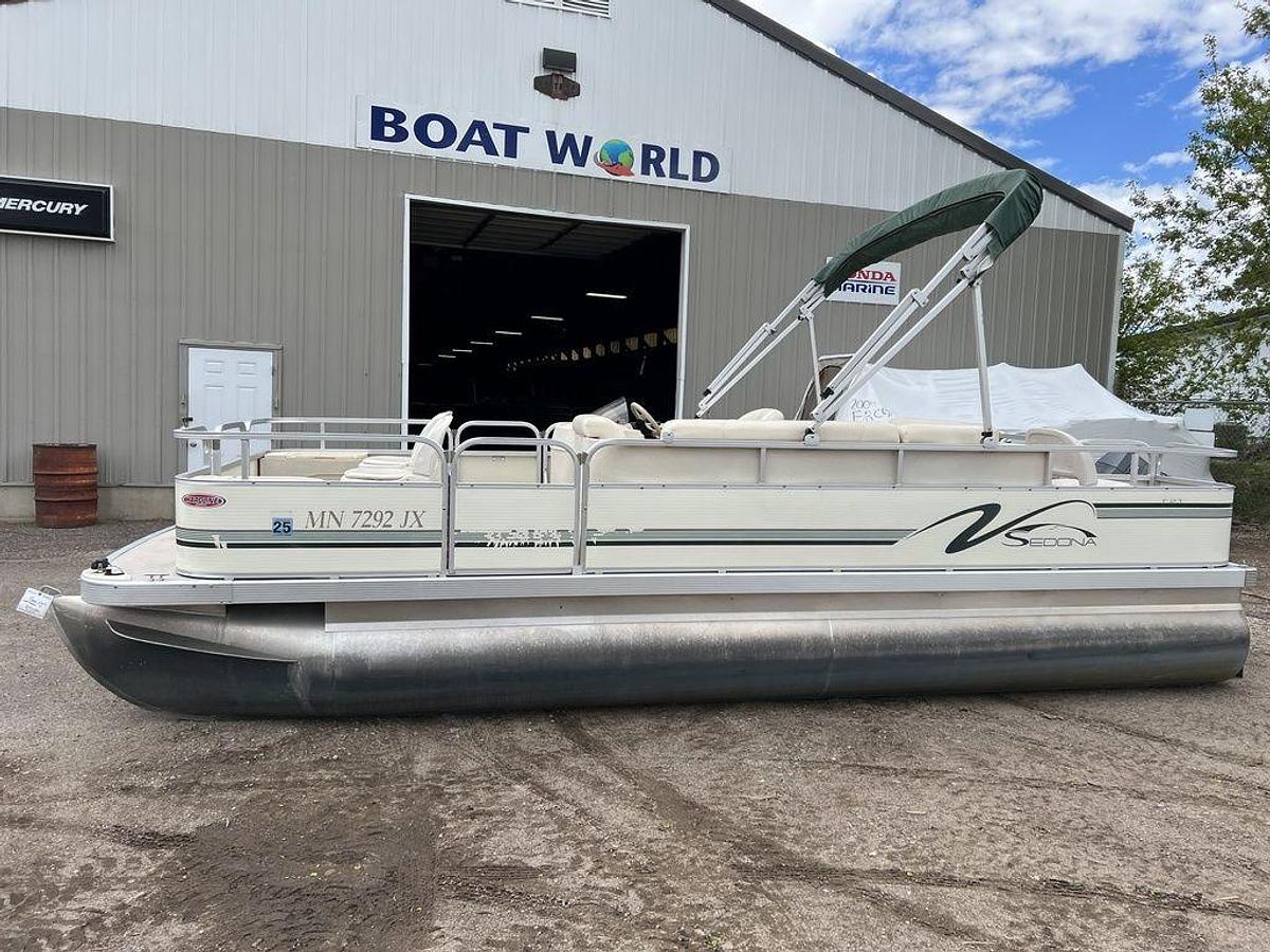 Used 2005 Bennington Sedona F21 Pontoon