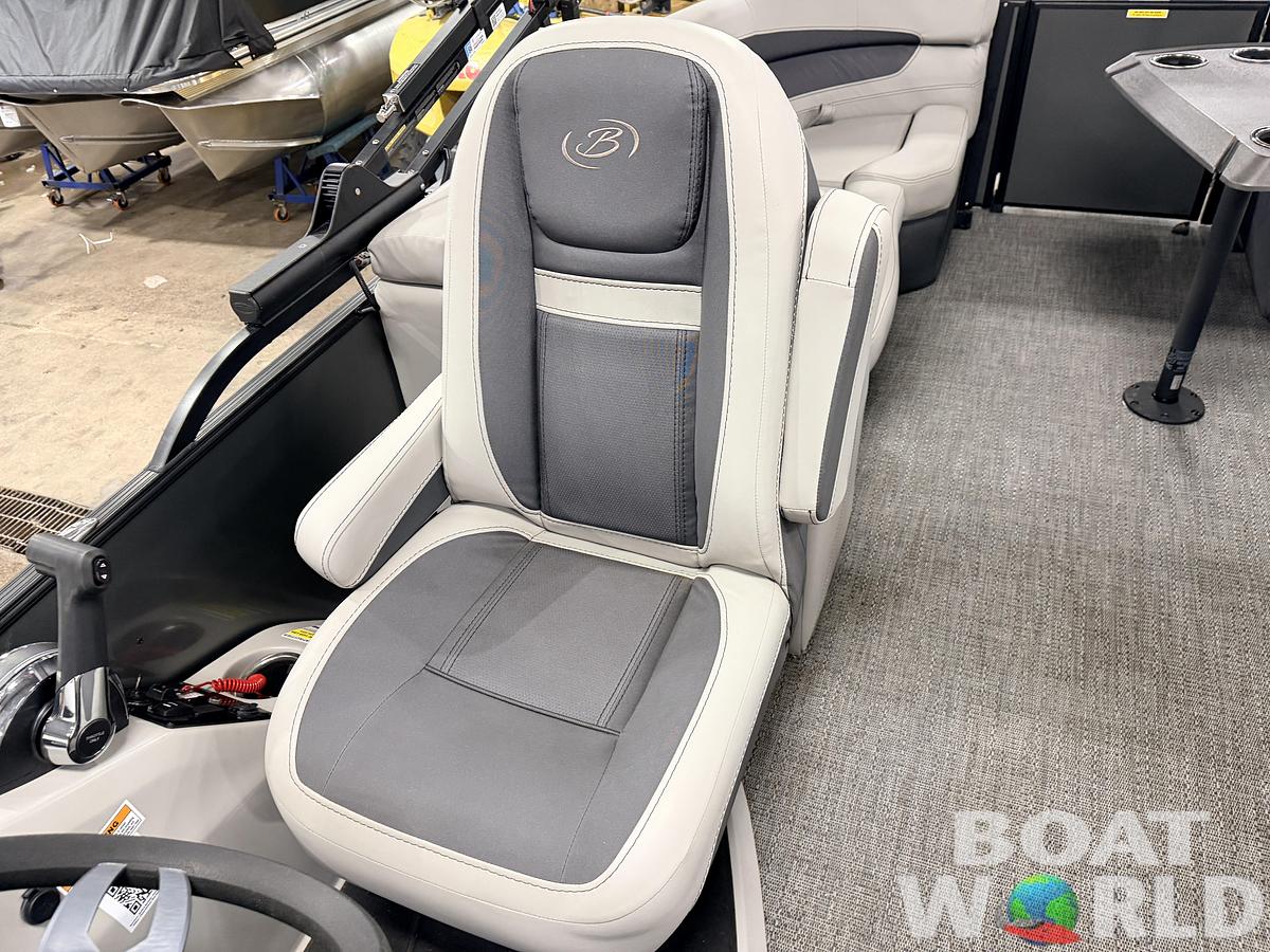 Used 2025 Barletta Cabrio 22QC Pontoon