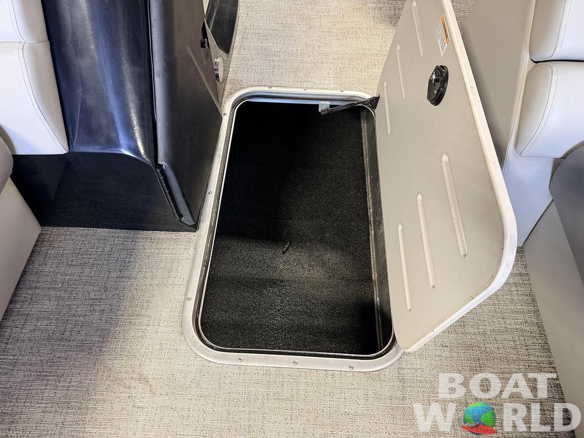 Used 2024 Premier 250 SunSation PTX Tritoon & 300HP Suzuki -$69,995