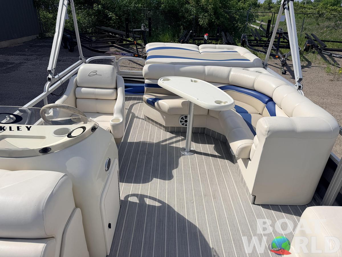 Used 2000 Bennington 2275 LX & 50HP Mercury 4Stroke -$12,995