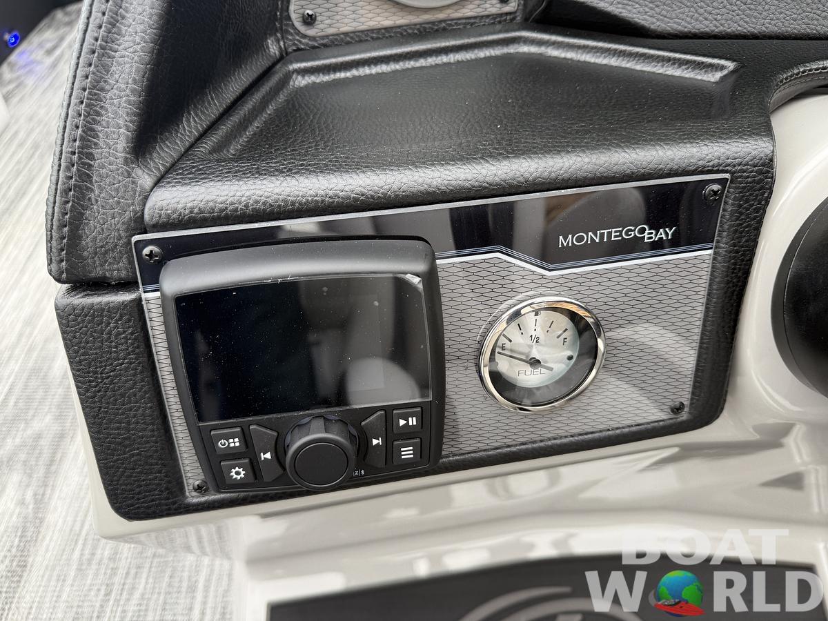 2025 Montego Bay 8522 Fish & Cruise Tritoon & Honda 150HP 4-Stroke EFI