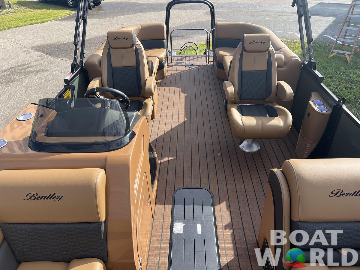 2026 Bentley Pontoons Elite 223 Admiral Quad Lounge Tritoon