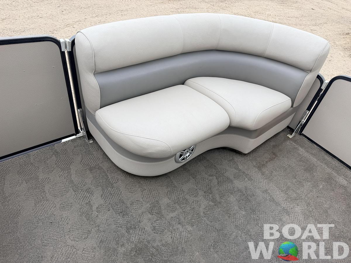 Used 2012 Premier 225 Solaris & 50HP Yamaha 4Stroke -$19,995