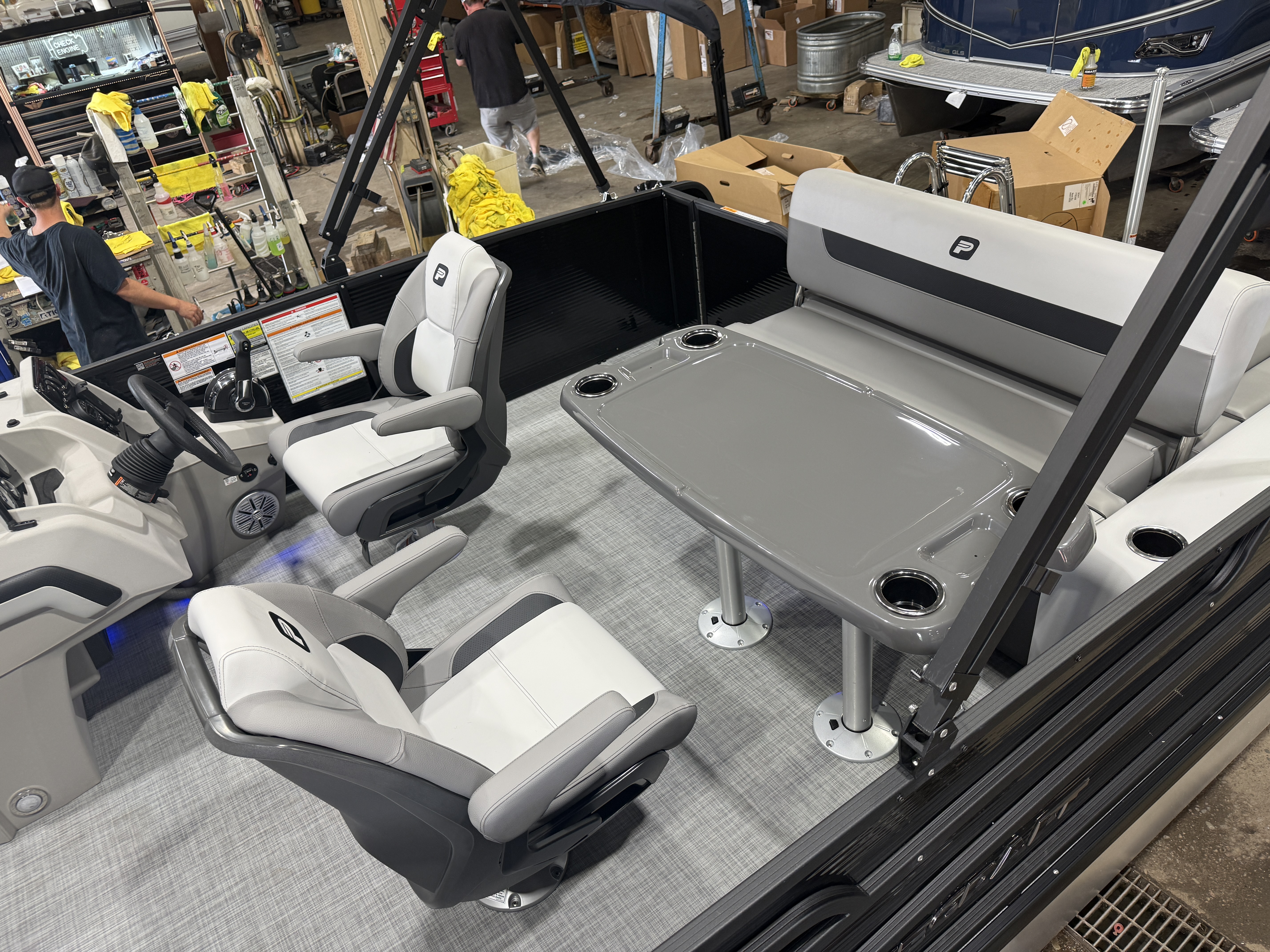 2026 Princecraft Vectra 23 RL SS Swingback Tritoon $43995