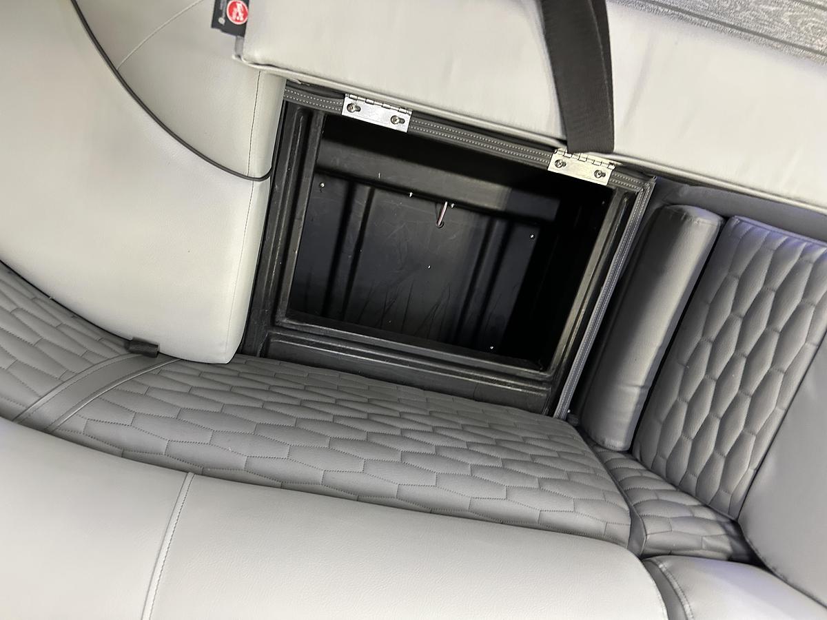 2023 Montego Bay TT8524 Quad Lounge 225HP Honda Tritoon Pontoon