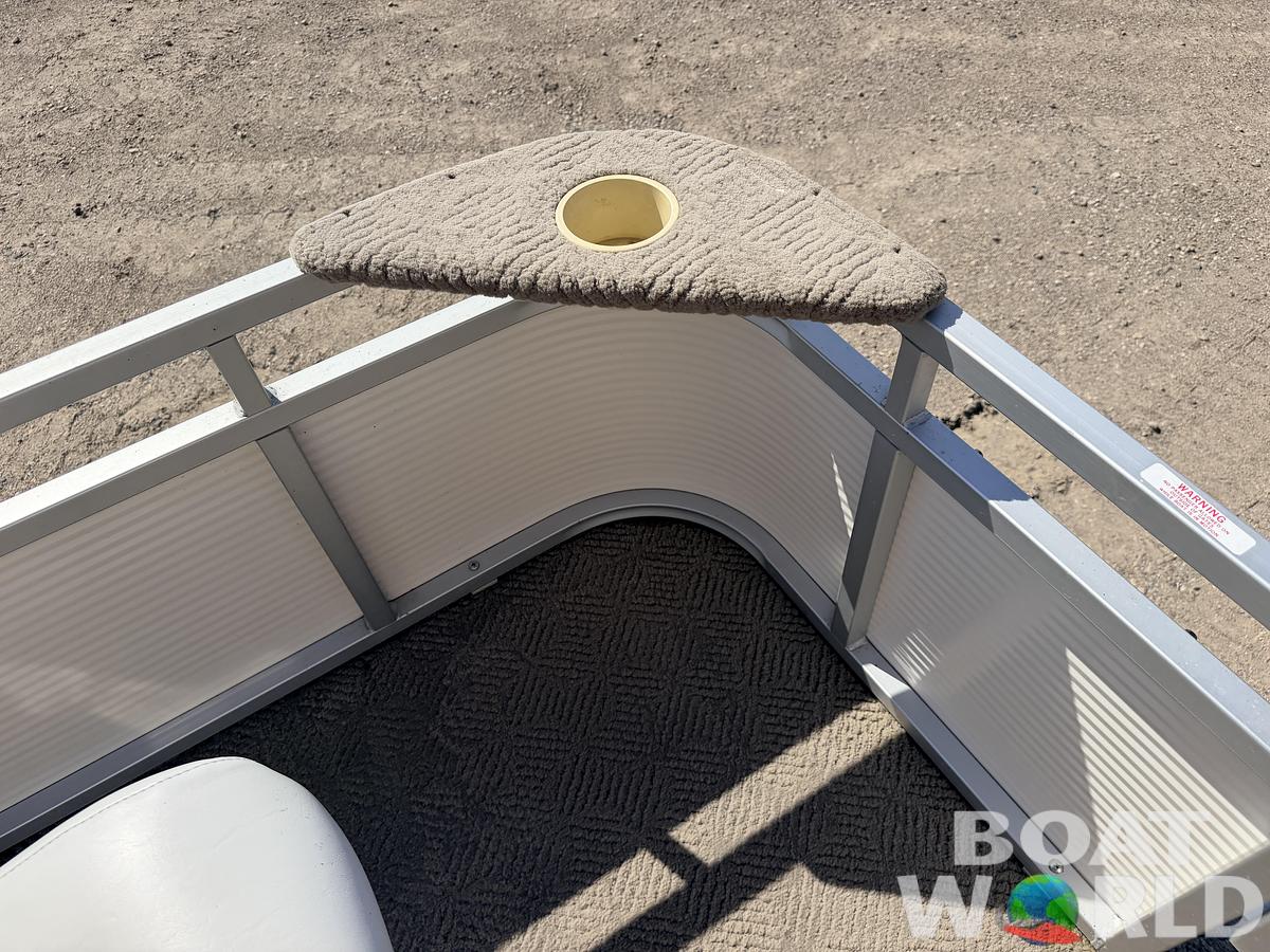 Used 2002 Northwoods 2223 Escapade & 40HP Mercury Bigfoot 4Stroke -$13,995