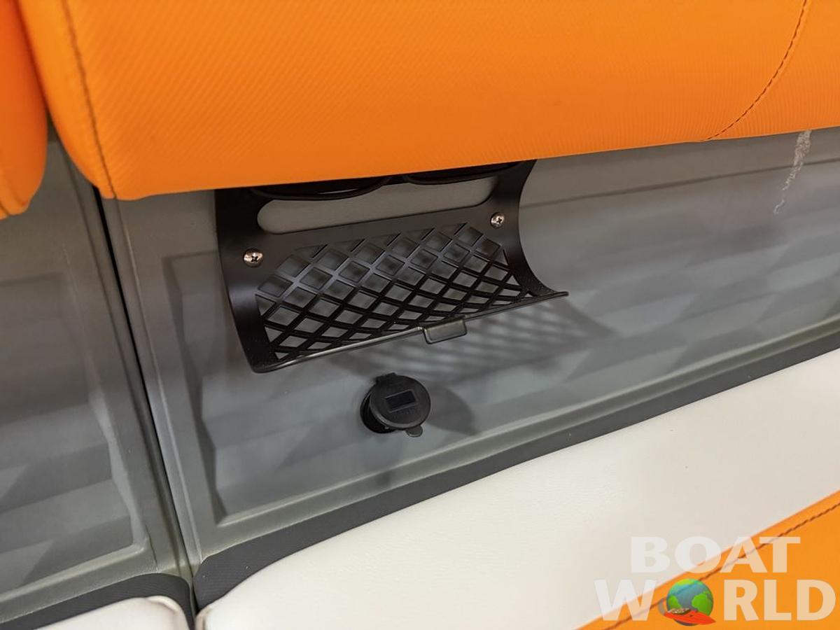 2025 Tahoe Pontoons Aura 1985 Quad Lounge & 50HP 4-Stroke EFI