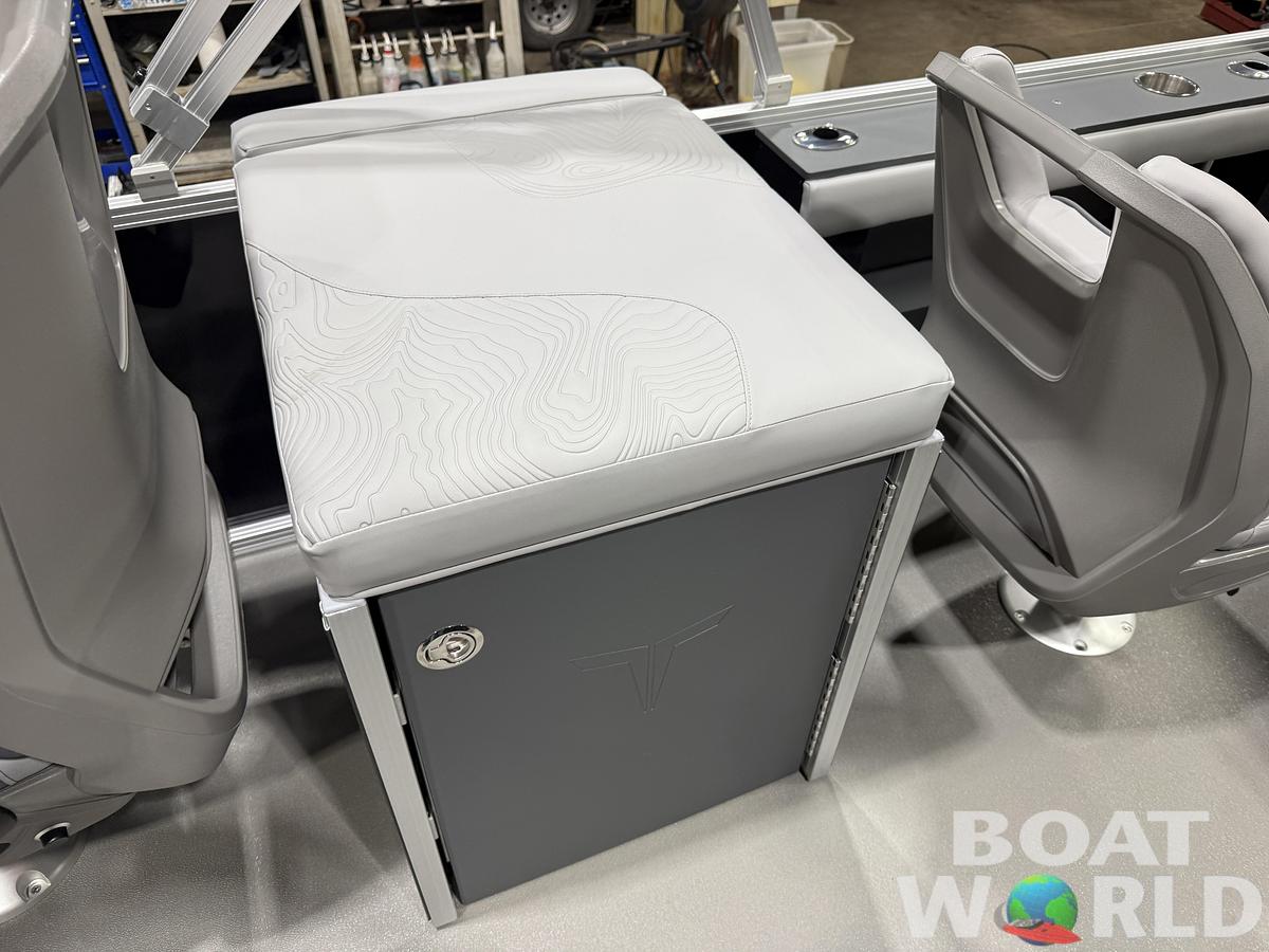 2026 Tahoe Pontoons GEOfish 2385 Rear Fish Tritoon 