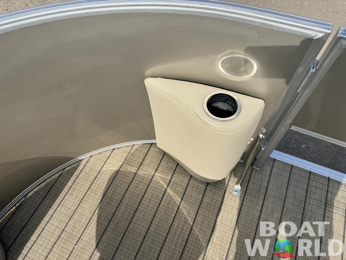 Used 2018 Sylvan Mirage 820 4-PT Pontoon