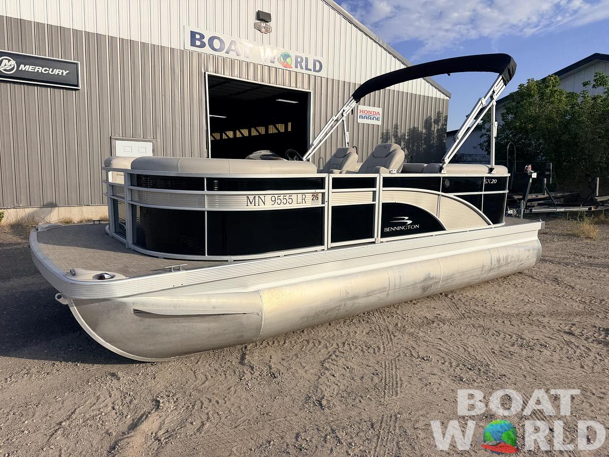 Used 2018 Bennington 20 SSRX & 50HP Yamaha 4 Stroke -$24,995