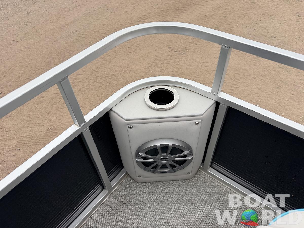 Used 2019 Qwest 822 Fish & Cruise Tritoon & 150HP Honda 4Stroke - $39,995