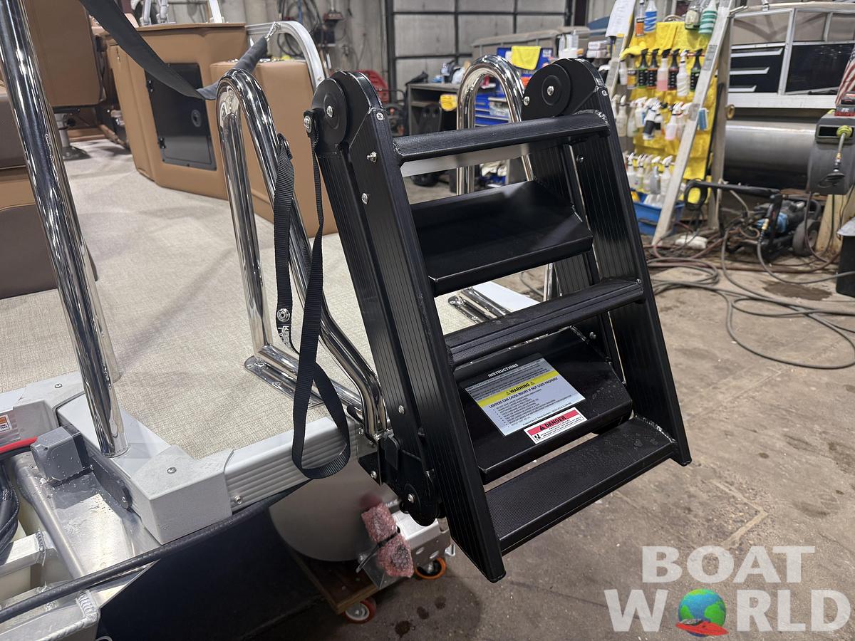 2025 Tahoe Pontoons LTZ 2385 Cruise Rear Bench (CRB) 