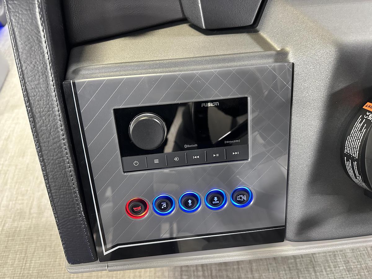 2025 Tahoe Pontoons Cascade 2385 Cruise Rear Bench Tritoon & Honda 225HP 4-Stroke EFI