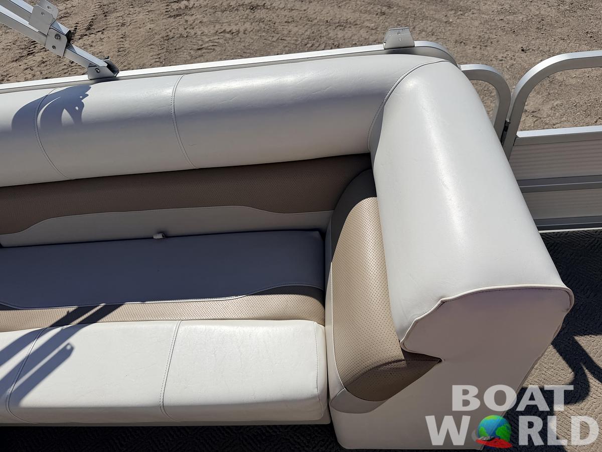 Used 2002 Northwoods 2223 Escapade & 40HP Mercury Bigfoot 4Stroke -$13,995