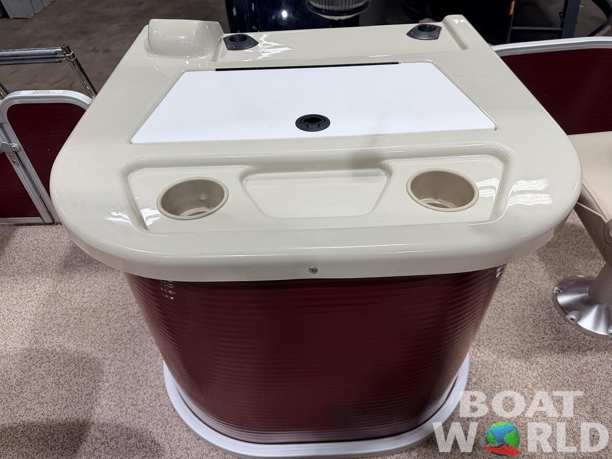 Used 2016 Weeres 200 Allure Fish Pontoon