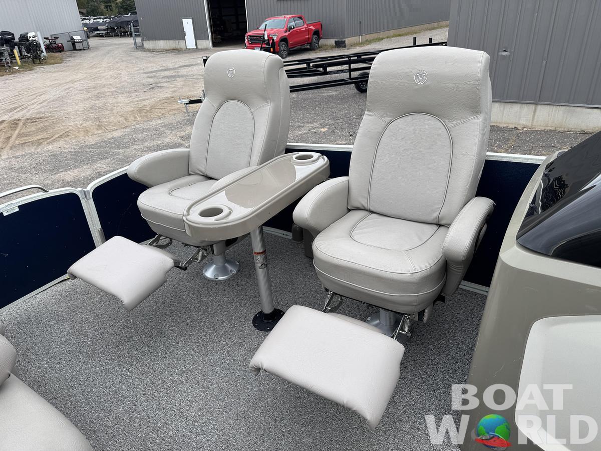 Used 2013 Premier 250 Intrigue Pontoon with 140HP Suzuki Fourstroke EFI