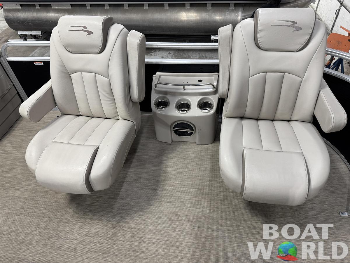 Used 2017 Bennington  22 SS Pontoon with 90HP Yamaha Fourstroke EFI