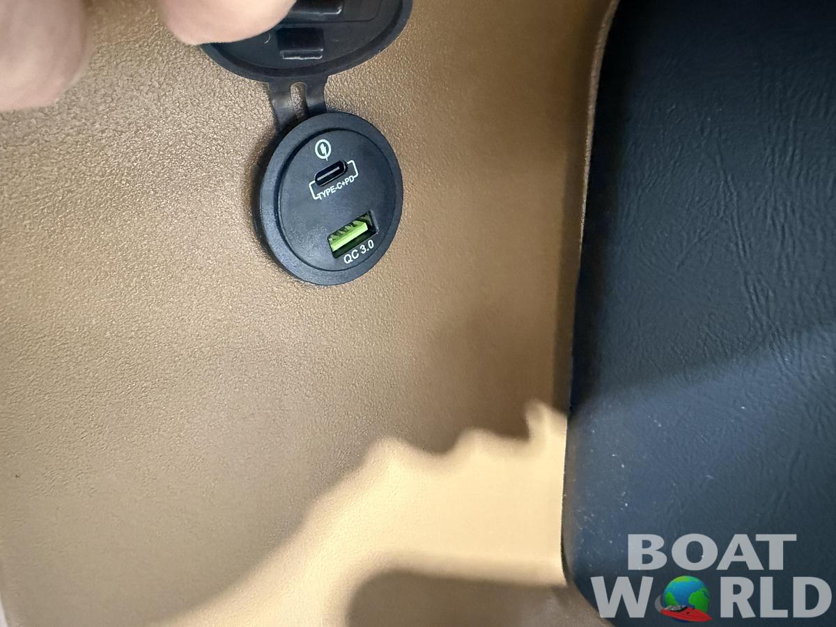 2026 Tahoe Pontoons LTZ 2185 Cruise Rear Bench (CRB) 