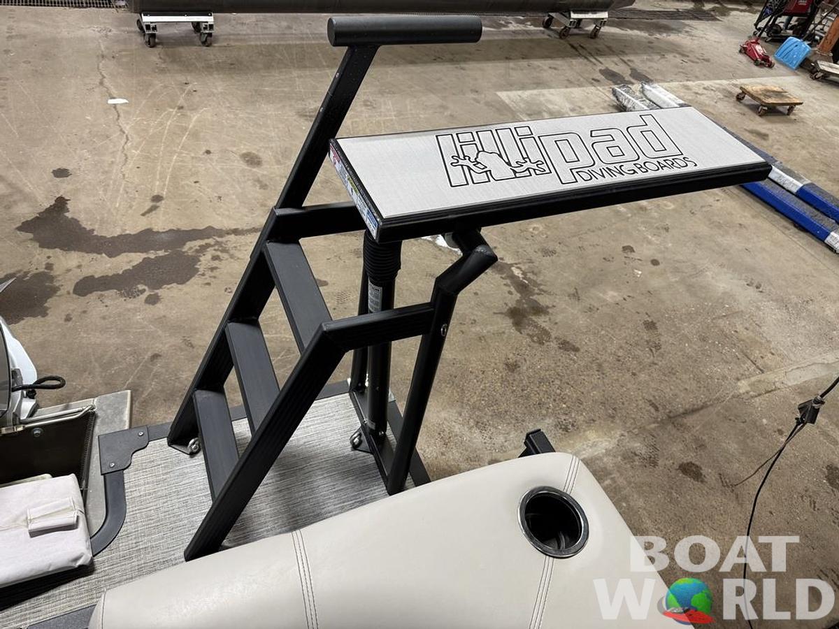 Used 2023 Qwest Pontoons 822 E-Class RLS LT Pontoon