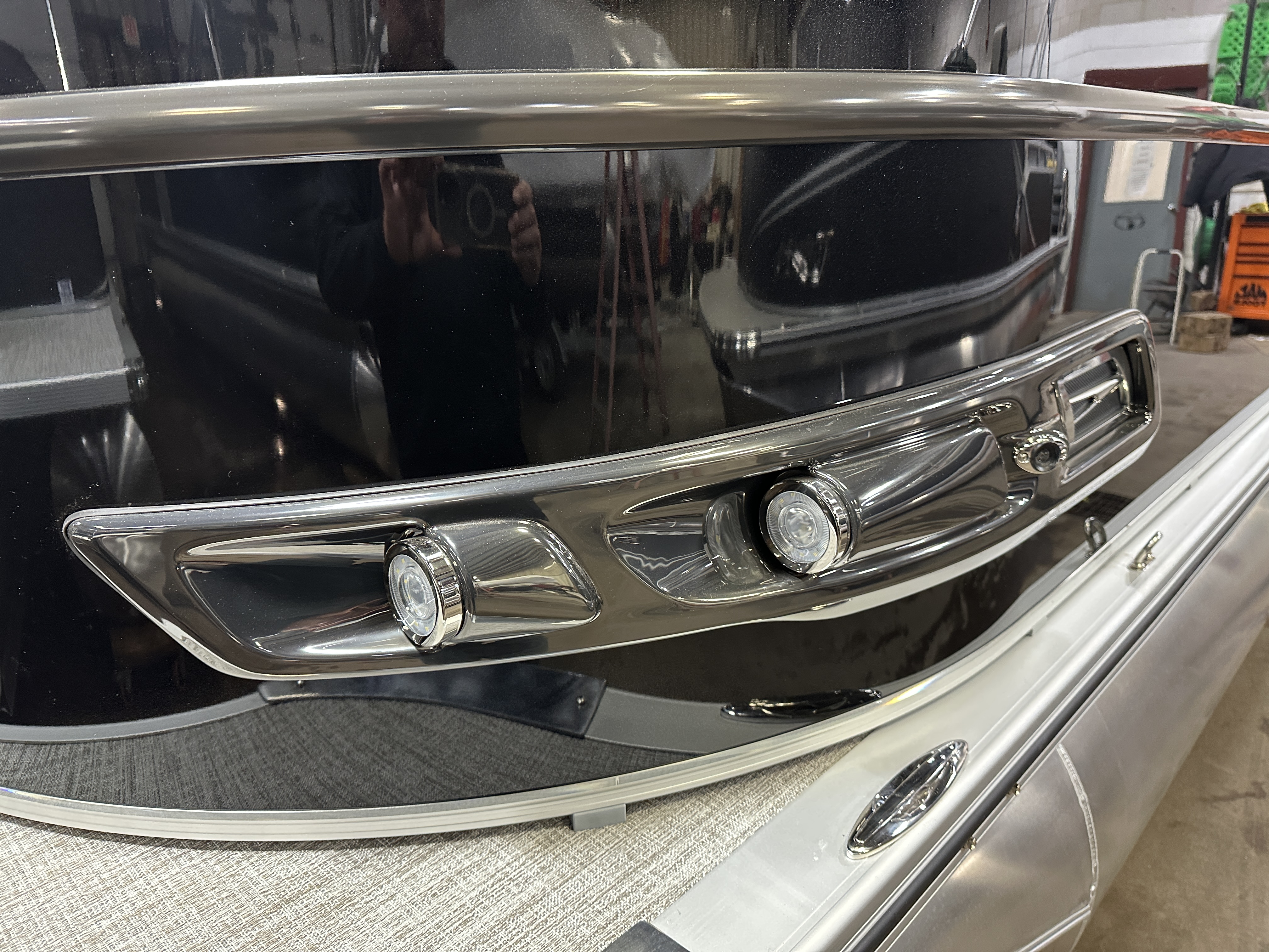 2025 Tahoe Pontoons Cascade 2385 Cruise Rear Bench (CRB) & Honda 4-Stroke EFI