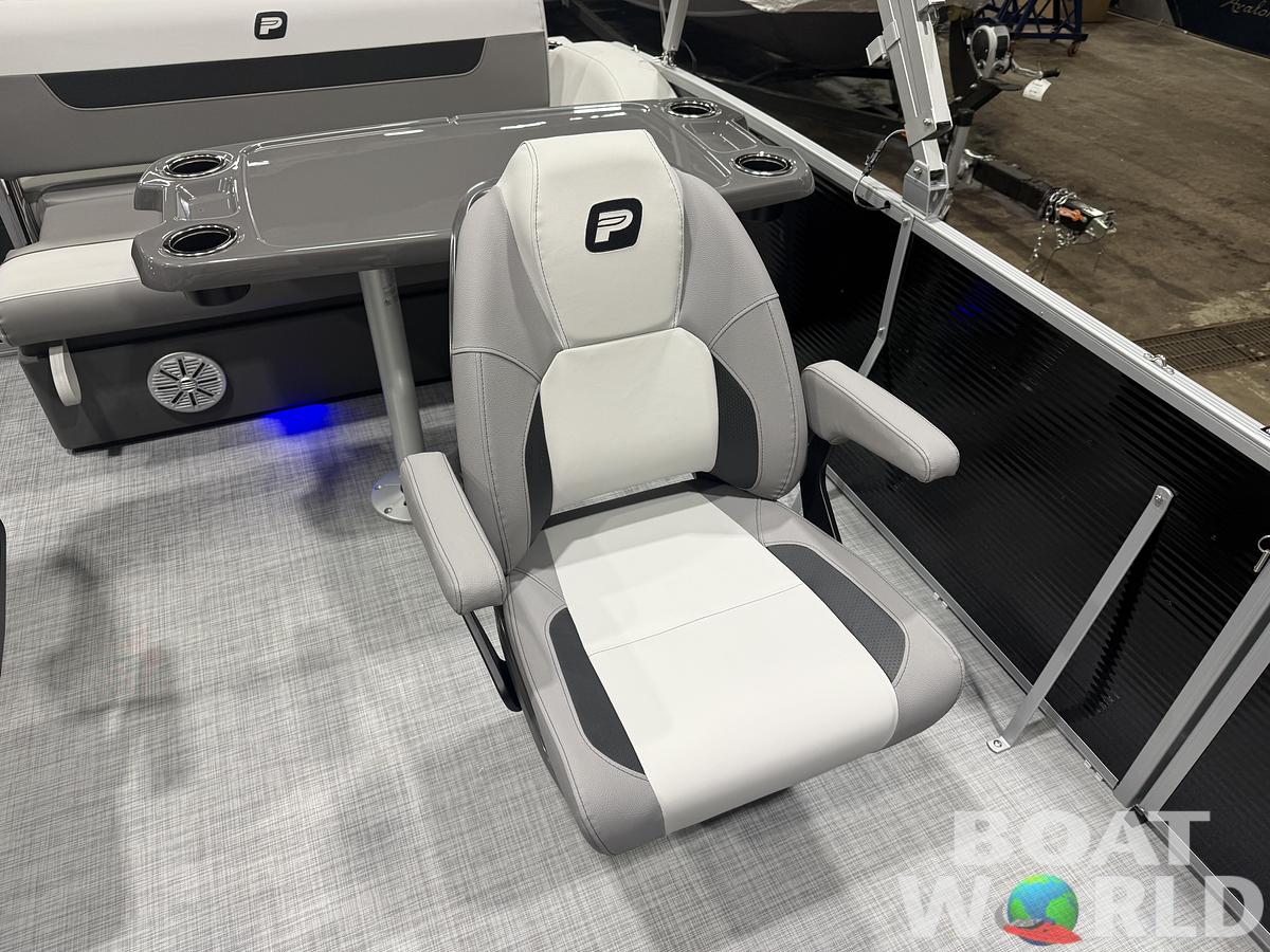 2026 Princecraft Vectra 23 RL SS Swingback Tritoon 