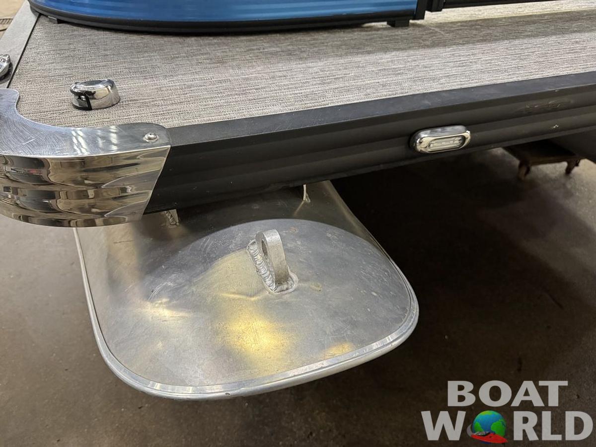 Used 2023 Qwest Pontoons 822 E-Class RLS LT Pontoon