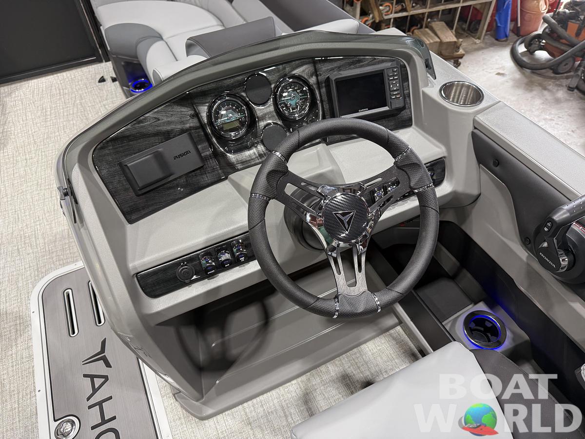 2027 Tahoe LTZ 300HP QLS 2585 Tritoon $71,995