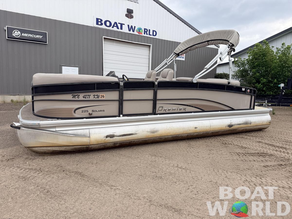 Used 2012 Premier 225 Solaris & 50HP Yamaha 4Stroke -$19,995