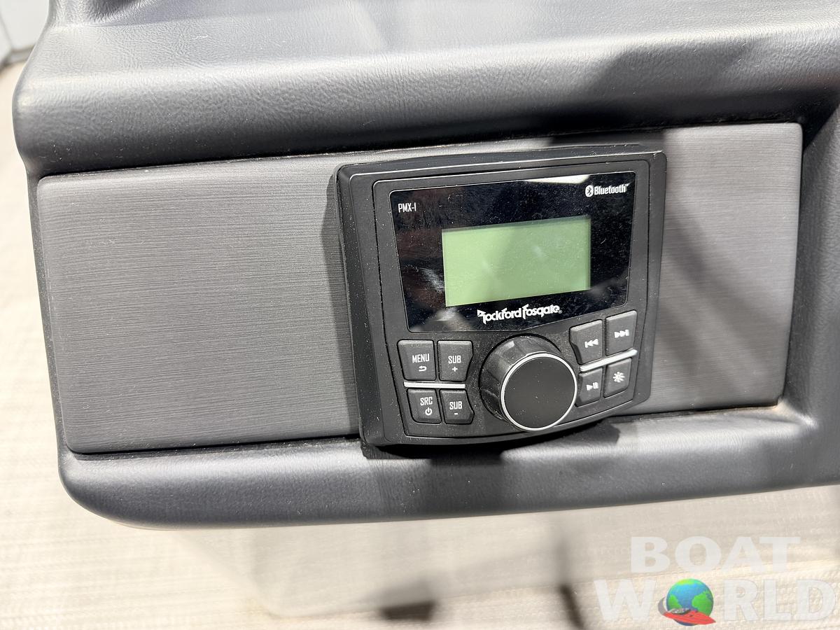 Used 2024 Bentley Pontoons Legacy 223 Navigator Quad Lounge Tri-toon Pontoon & 150HP Honda 4-Stroke EFI