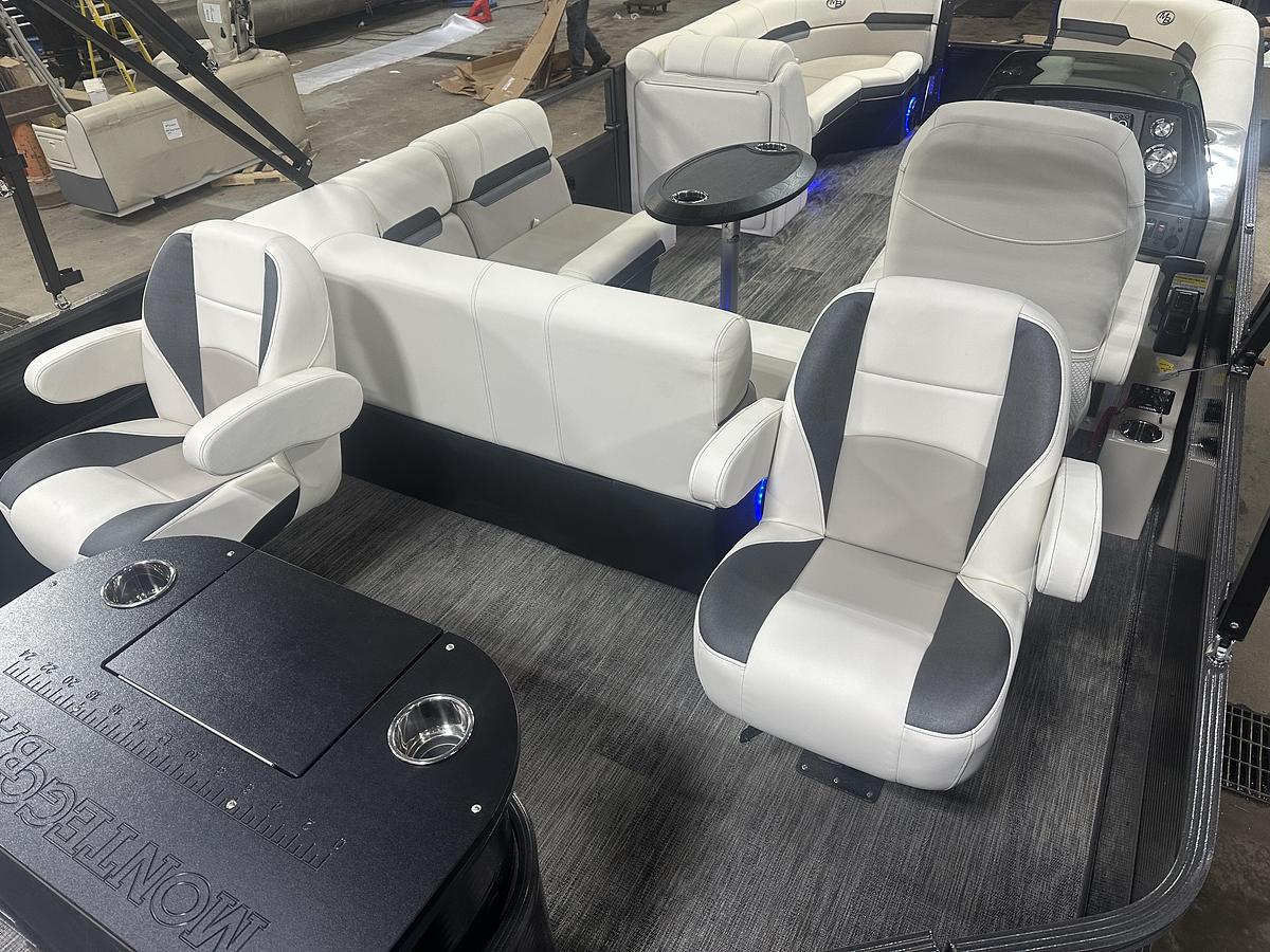 2025 Montego Bay 8522 Fish & Cruise Deluxe Pontoon & Honda 4-Stroke EFI