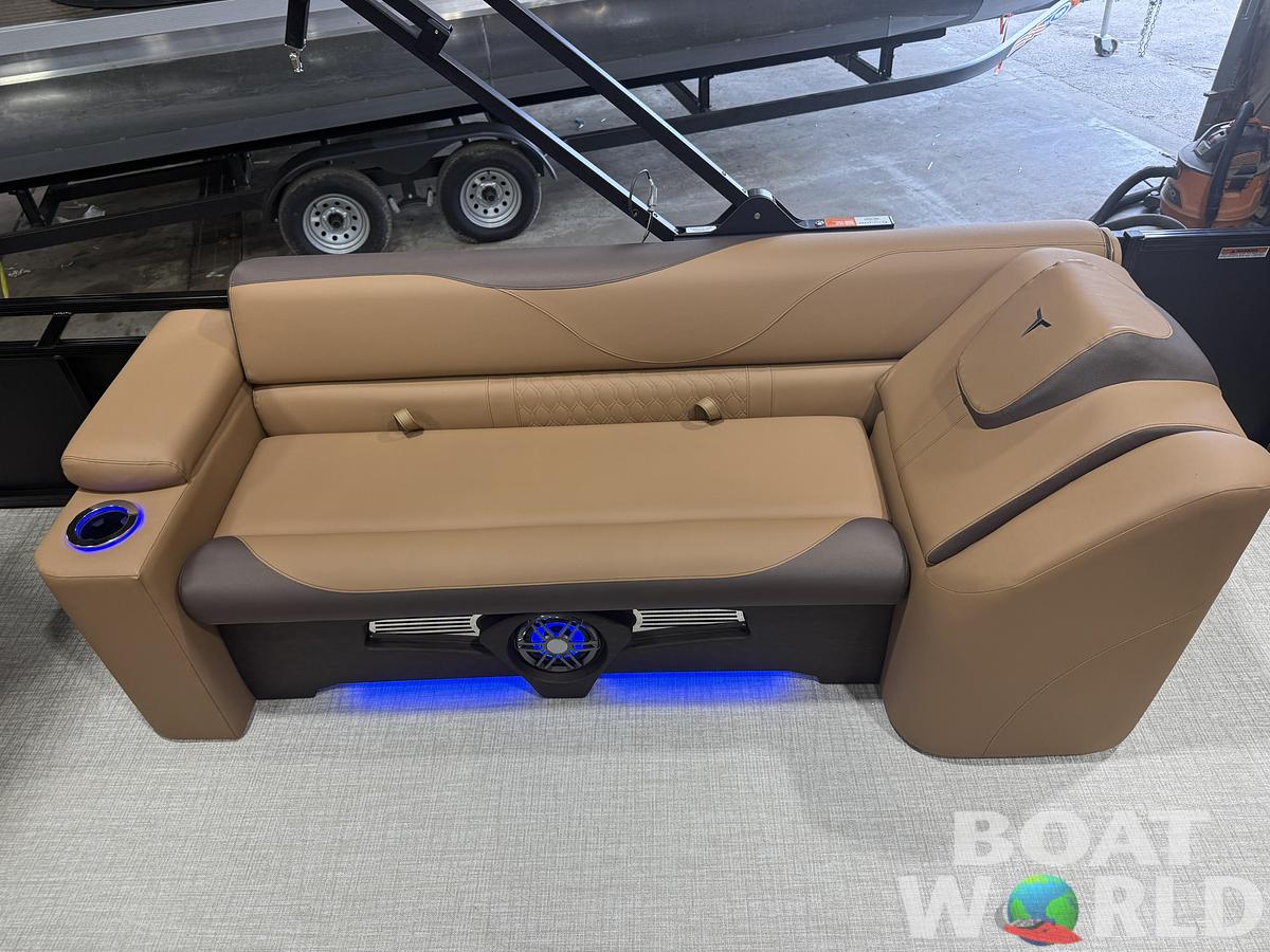 2027 Tahoe LTZ 2585 Elite Cruise Tritoon 300HP $69995