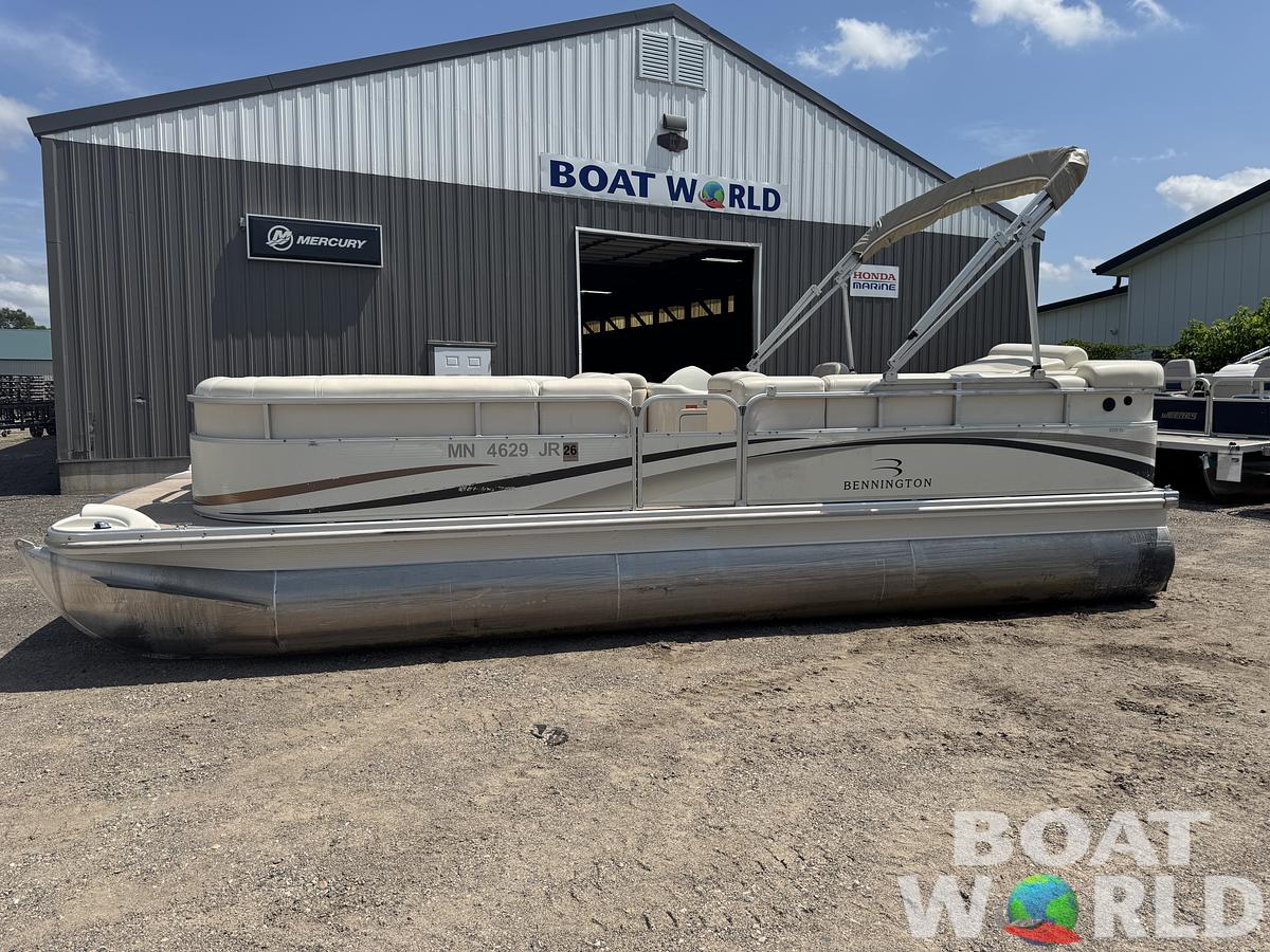 Used 2004 Bennington 2250 RL