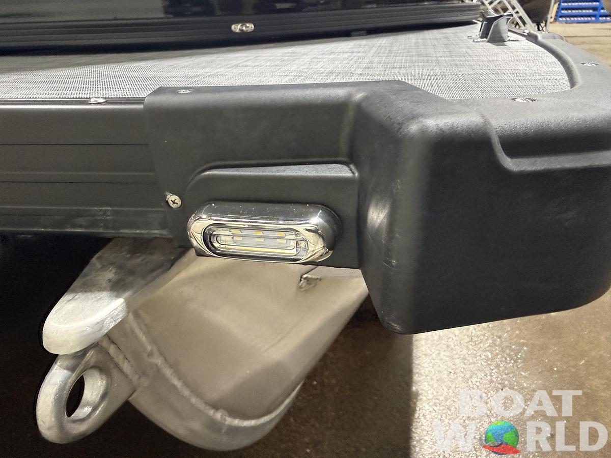 2026 Princecraft Vectra 23 RL Dinette Swingback Pontoon 