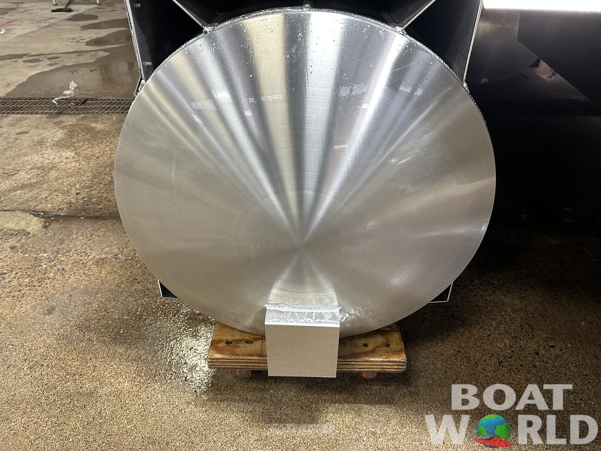 2025 Montego Bay 8522 Fish & Cruise Tritoon & Honda 150HP 4-Stroke EFI